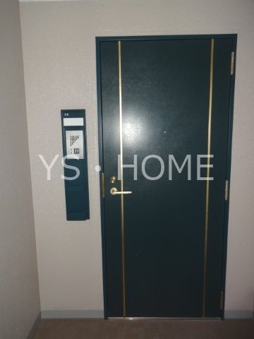 ファミールシティ武蔵関Ⅱ番館  玄関