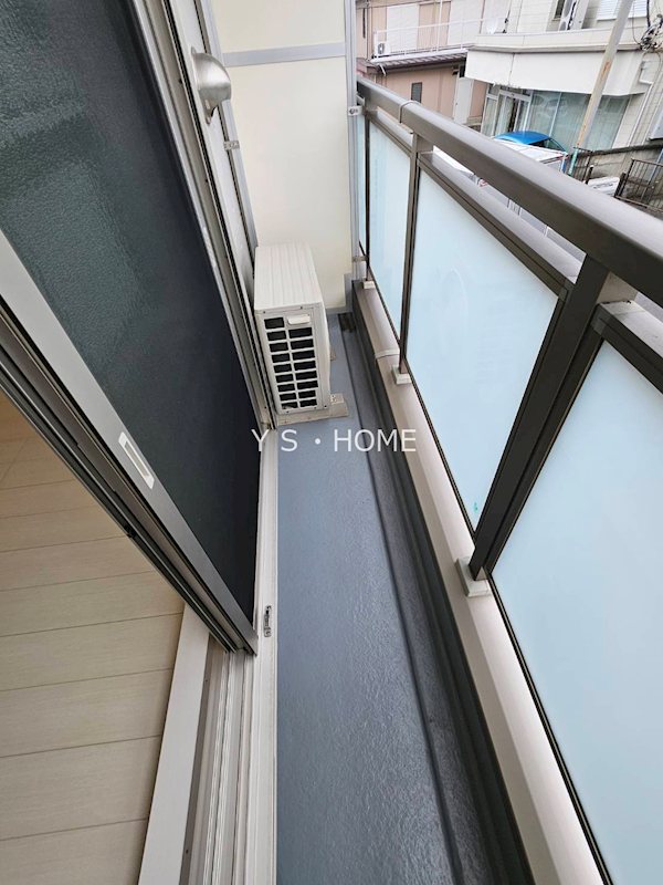 リブリ・虹 ベランダ