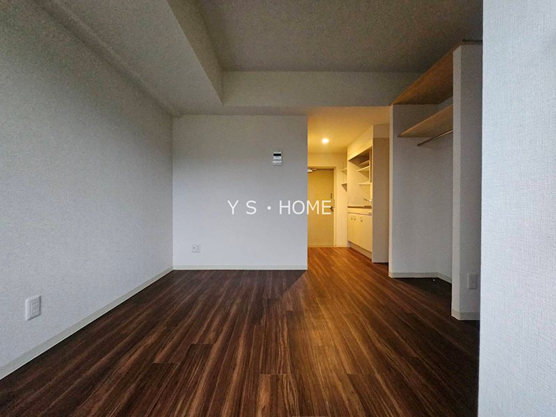 アメニティコウヤマ第６ガーデン リビング