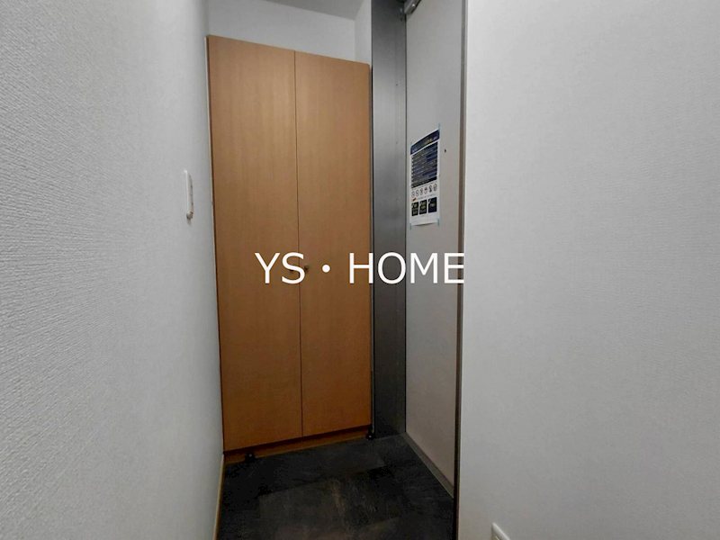 東川フラッツ 玄関