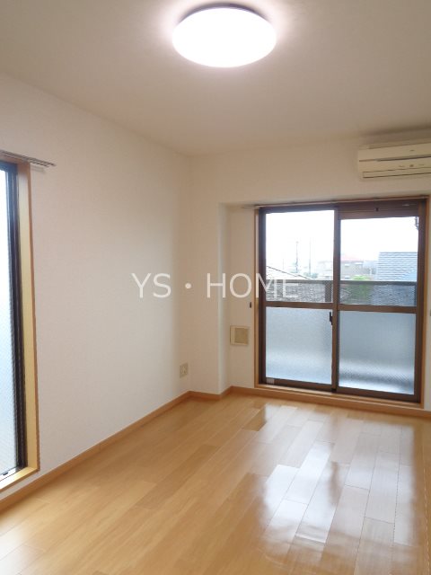 ベルク山中Ａ　　　 リビング