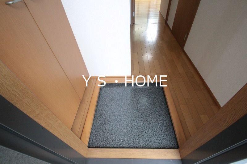 ユニフラット 玄関