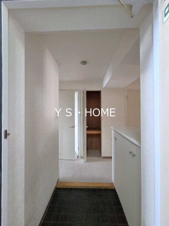 立川サニーコート 玄関