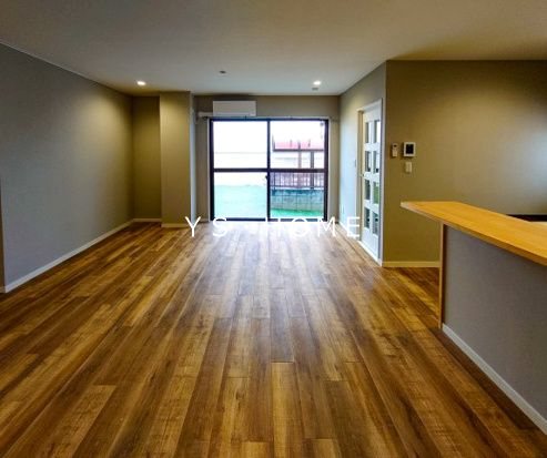 ソレイユ・川村 その他10