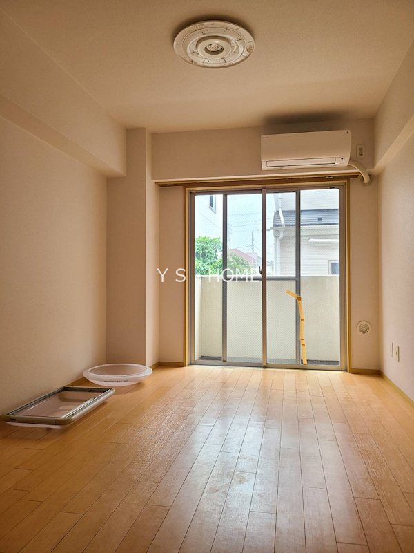 イーストビー国立 リビング