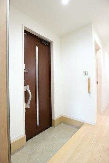 アレーズ   玄関