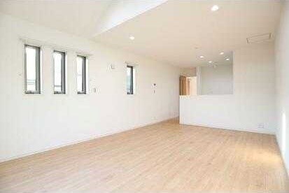 アレーズ   リビング