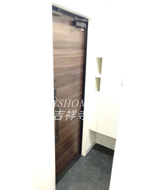 ソレール西久保 玄関