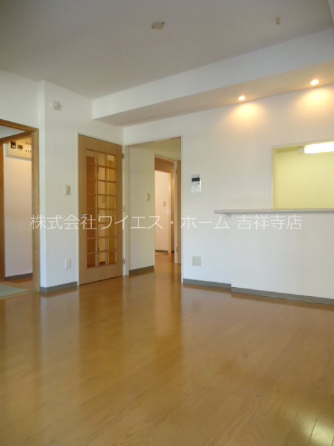 コーポレート連雀2号棟 リビング