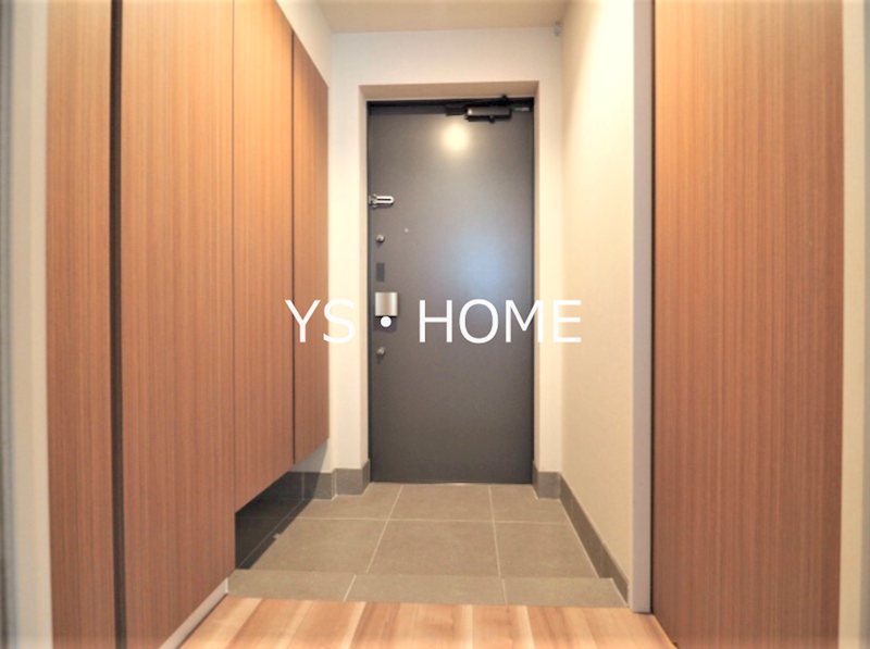 ユニーブル杉並高円寺 玄関