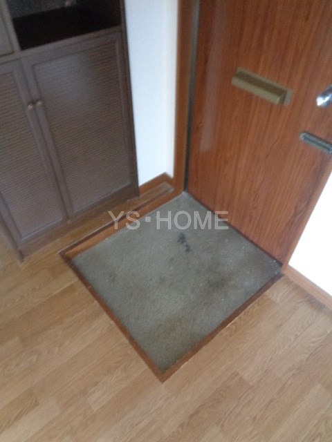 メゾン・エスポワール  玄関