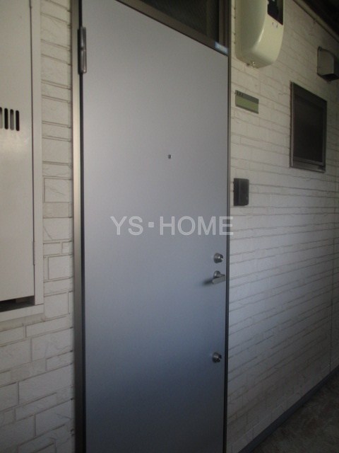 パフュームオギクボ 玄関