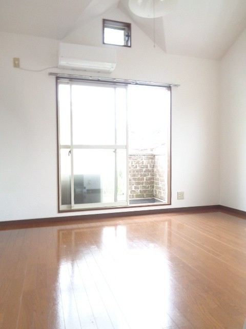 ＶＩ　ＶＡＮ リビング