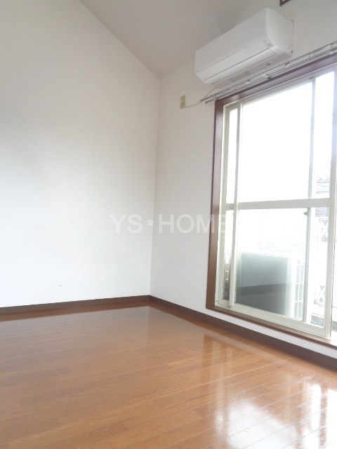 ＶＩ　ＶＡＮ ベッドルーム