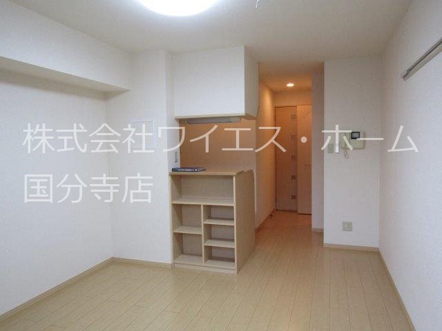 ラクサリー国分寺 リビング