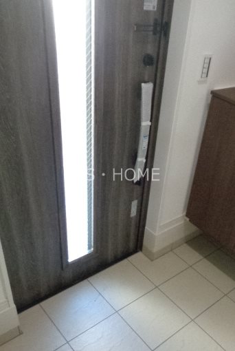 武蔵野市境南町３丁目戸建 玄関