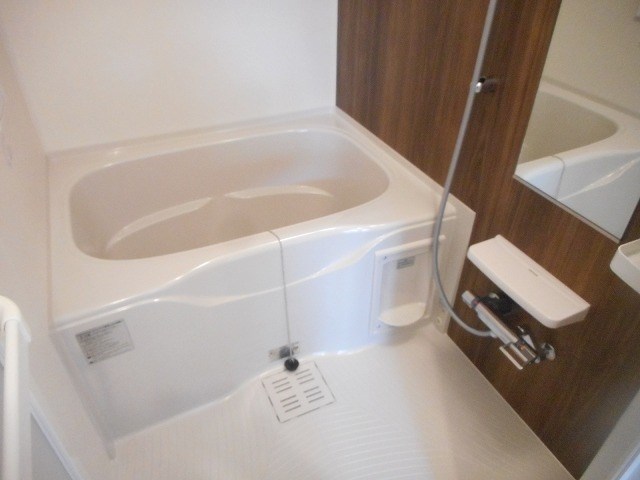 クアトロポルテ 風呂画像