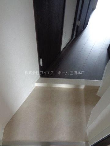 グランドレジデンス三鷹 玄関