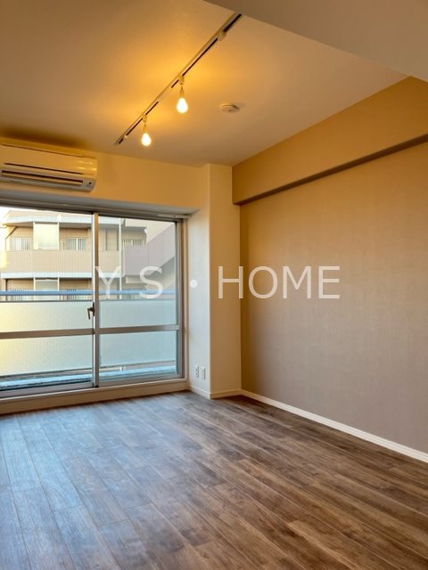 ロイヤルキャステージ恋ヶ窪 リビング