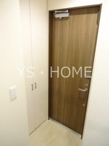 フェリーチェ 玄関