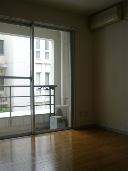 コリドー リビング