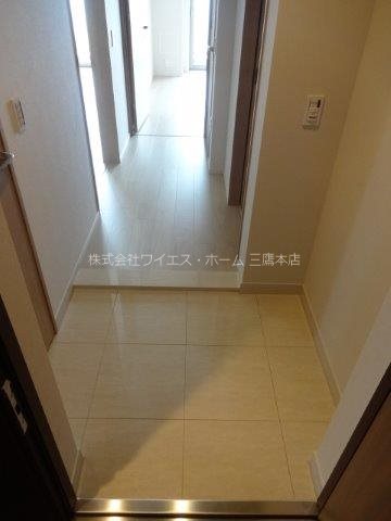 プラウドタワー武蔵小金井クロス イースト 玄関