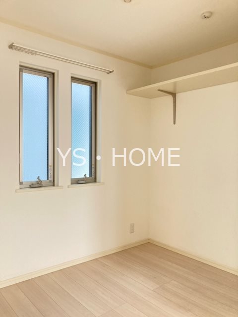 Ｐｅａｋ　Ａｖｅｎｕｅ　Ｍｅｅ ベッドルーム