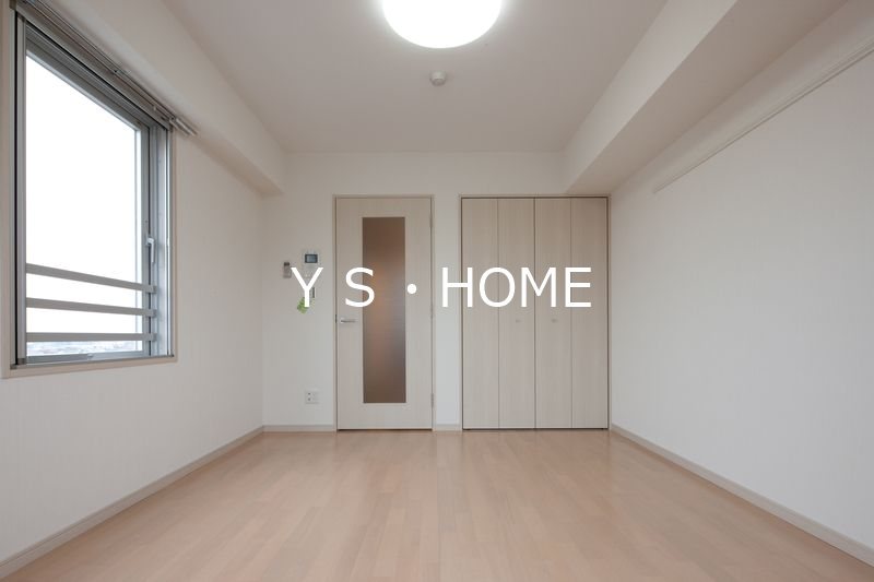 ラジュナーレ・パラスト リビング