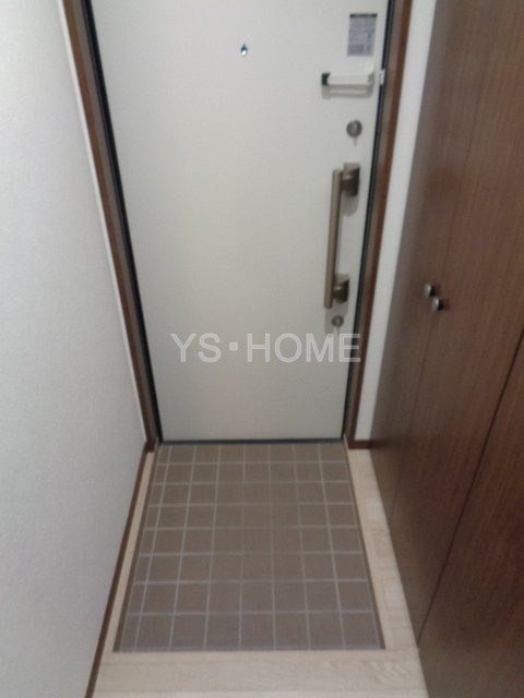 Imagawa Mid Garden Suite 玄関