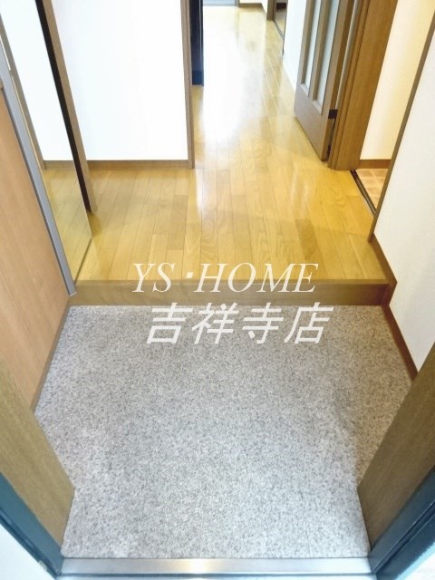 エルミタージュ  玄関