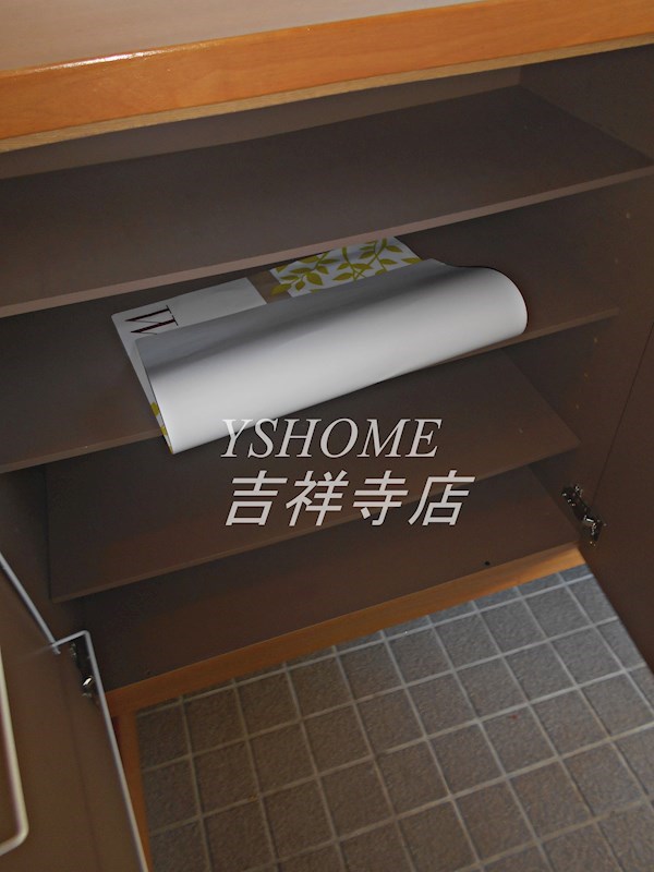 ル・ワゾブル三鷹 玄関