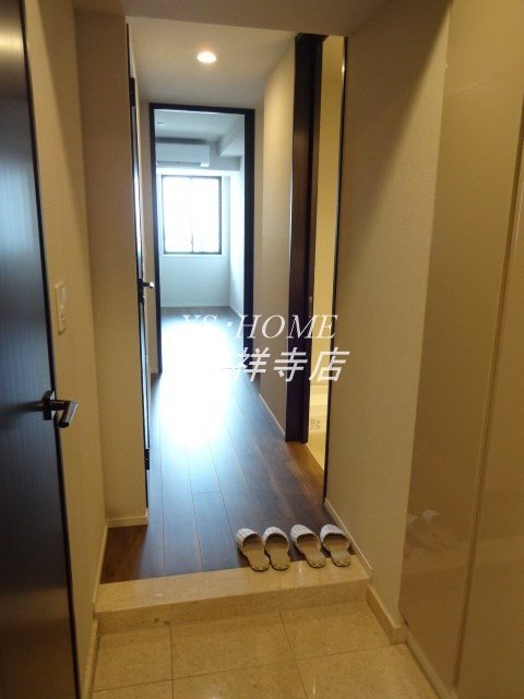 グレーシアタワー三鷹  玄関