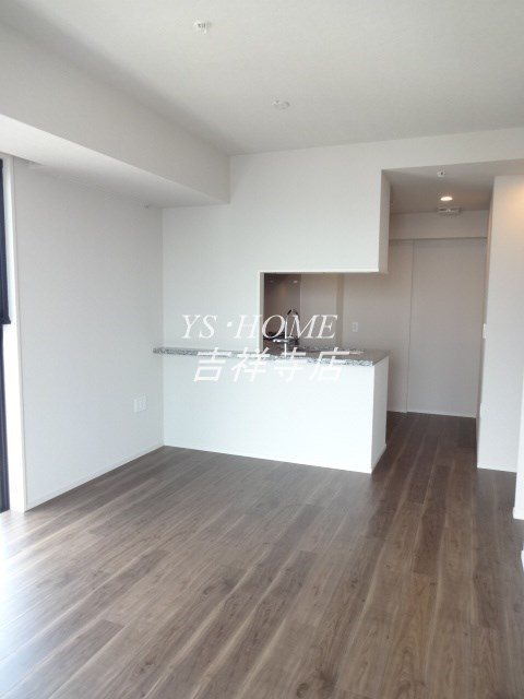 グレーシアタワー三鷹  リビング