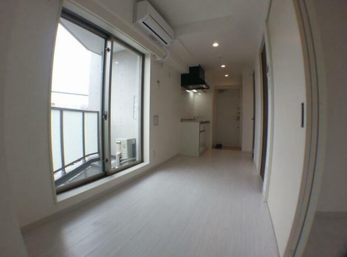 No.7ゼルコバマンション リビング