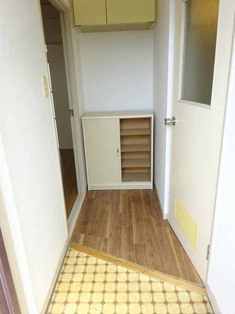 カーサイトウ 玄関