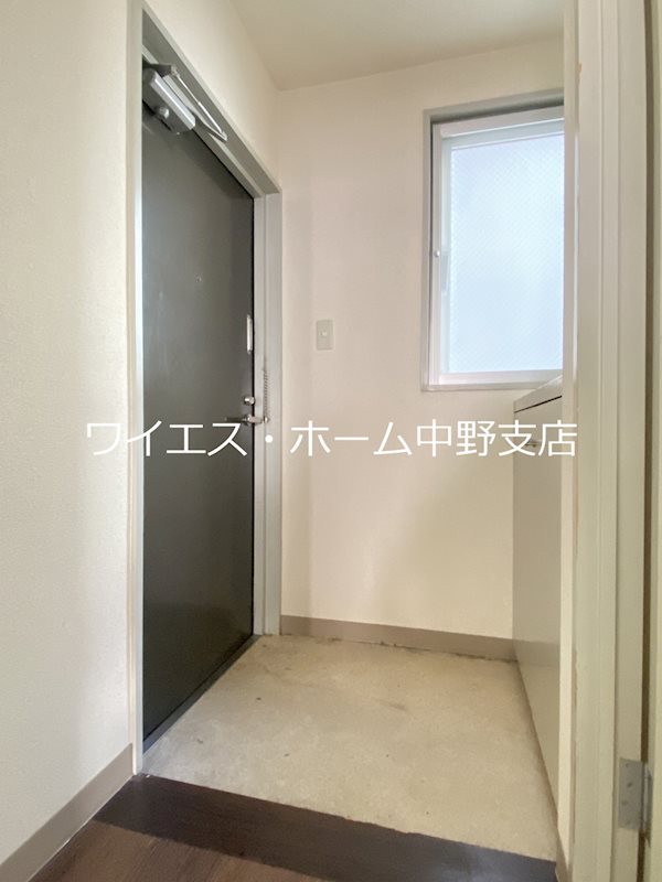 エーエスホームズⅣ 玄関