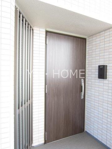 トラープランド翠命館 玄関