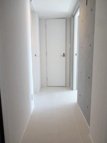 Ｌａｐｉｓ三鷹 玄関