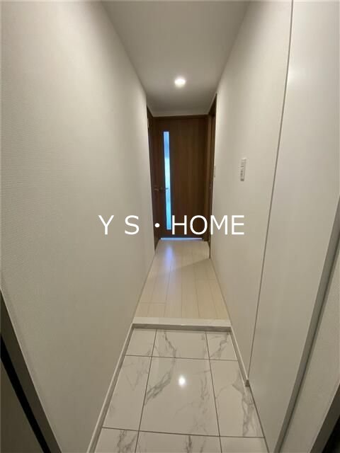 ＭＡＸＩＶ西国立 玄関