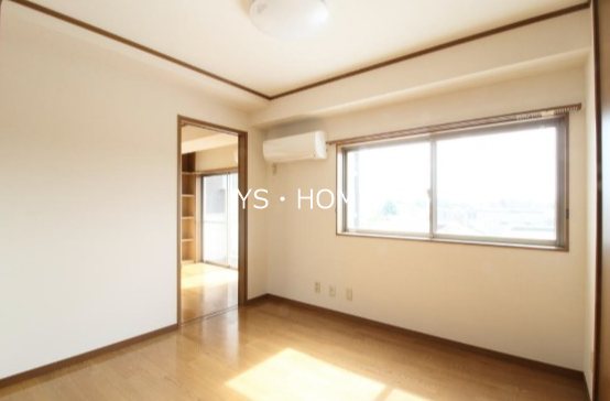 YYビル リビング