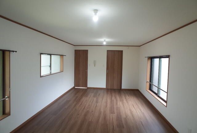 草の葉ハイツ ベッドルーム