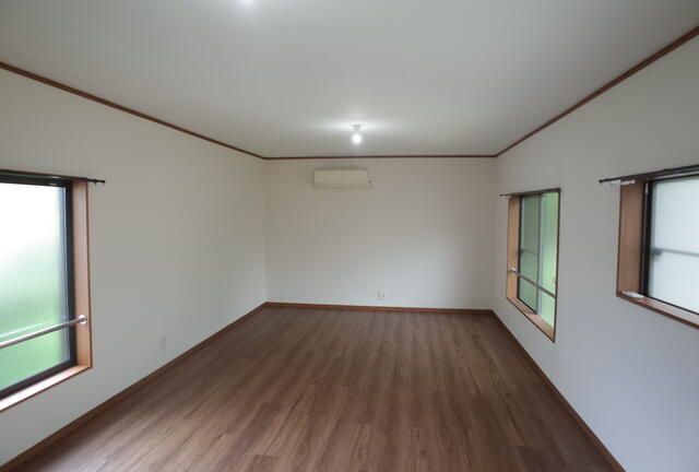 草の葉ハイツ ベランダ