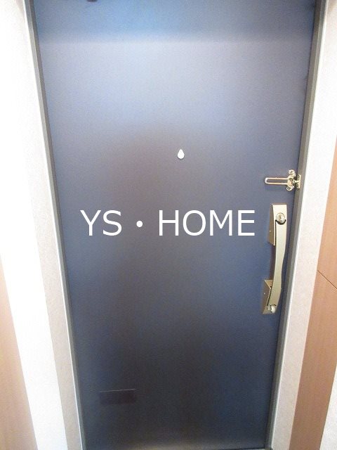 ルーブル野方伍番館 玄関