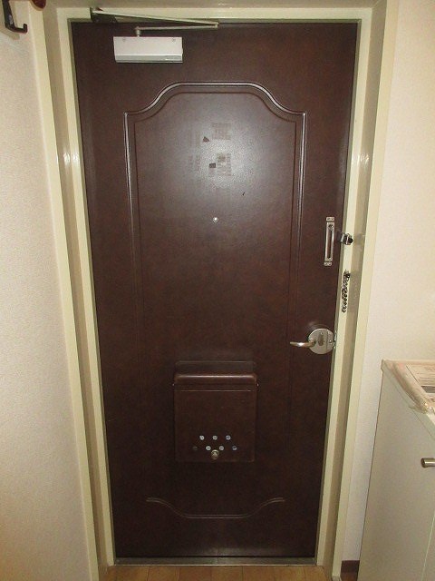 ドネグレイス立川ビル 玄関