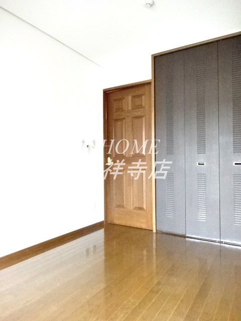 ドルフィン三鷹 ベッドルーム