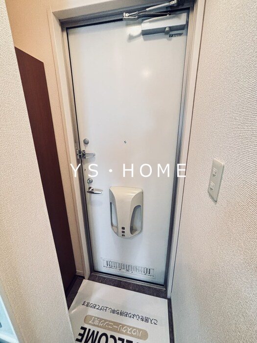 レセンテN・T 玄関