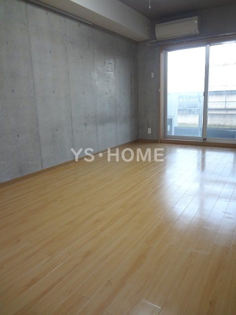 ファミール新川 リビング