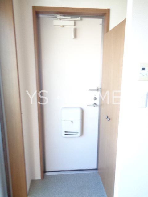 チェコリーヌ 玄関