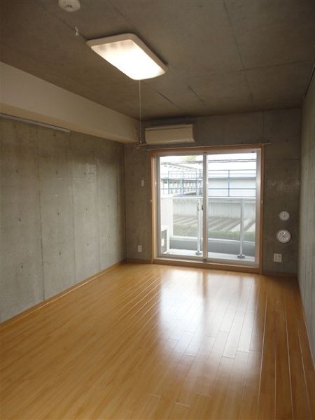 ファミール新川 リビング