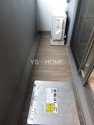 アヴァンカーサ三鷹 ベランダ